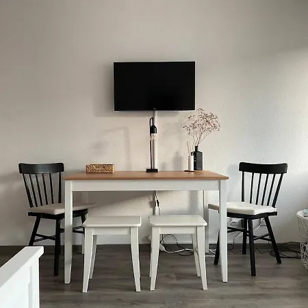 Renoviertes Loft Mit Parkplatz Und Balkon *