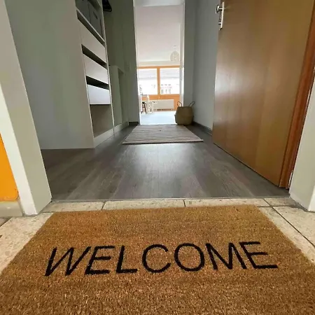 Apartamento Renoviertes Loft Mit Parkplatz Und Balkon *